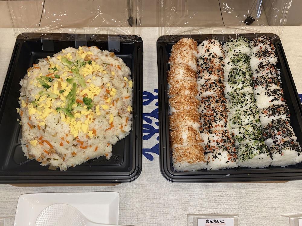Toyoko Inn Yokohama Tsurumi Eki Higashi Guchi Buitenkant foto