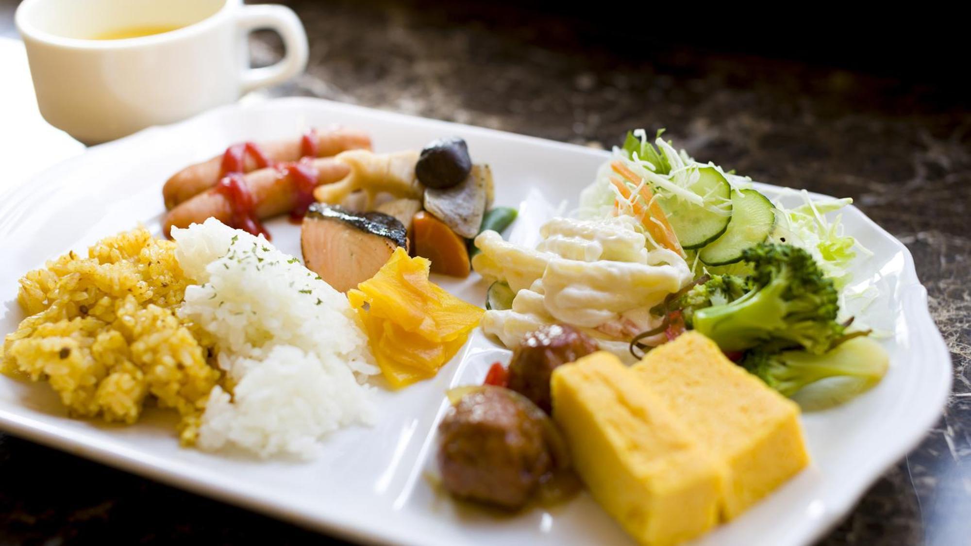 Toyoko Inn Yokohama Tsurumi Eki Higashi Guchi Buitenkant foto